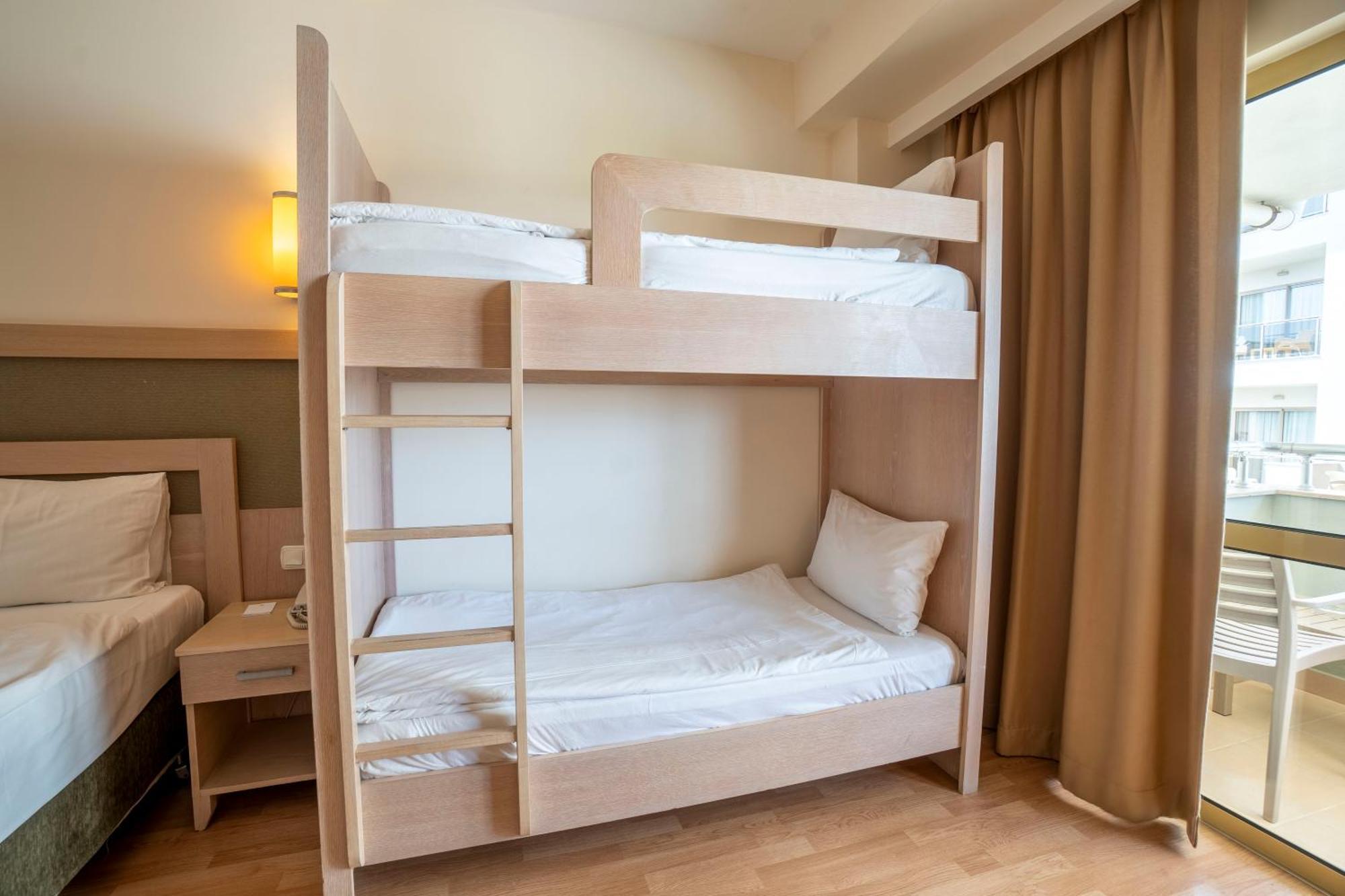 Side Breeze Hotel Анталия Екстериор снимка
