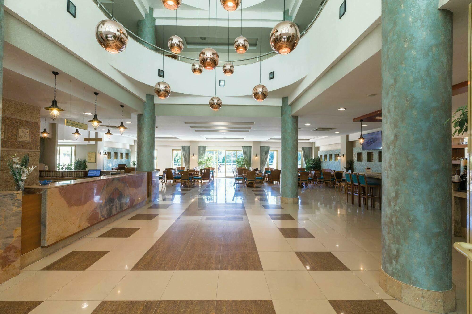 Side Breeze Hotel Анталия Екстериор снимка