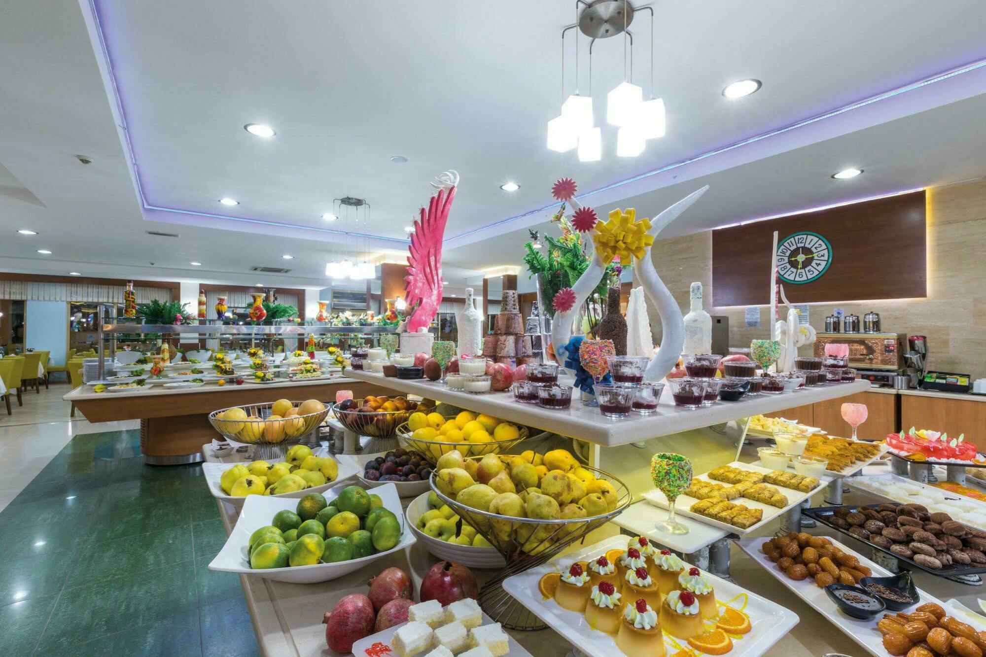 Side Breeze Hotel Анталия Екстериор снимка